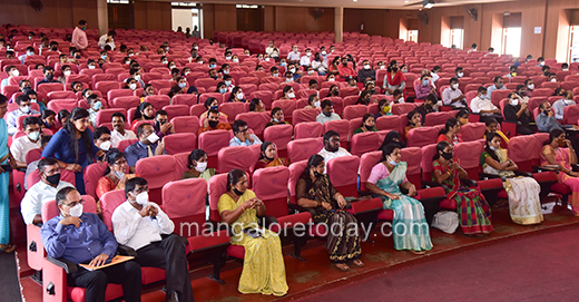 Town Hall16sep